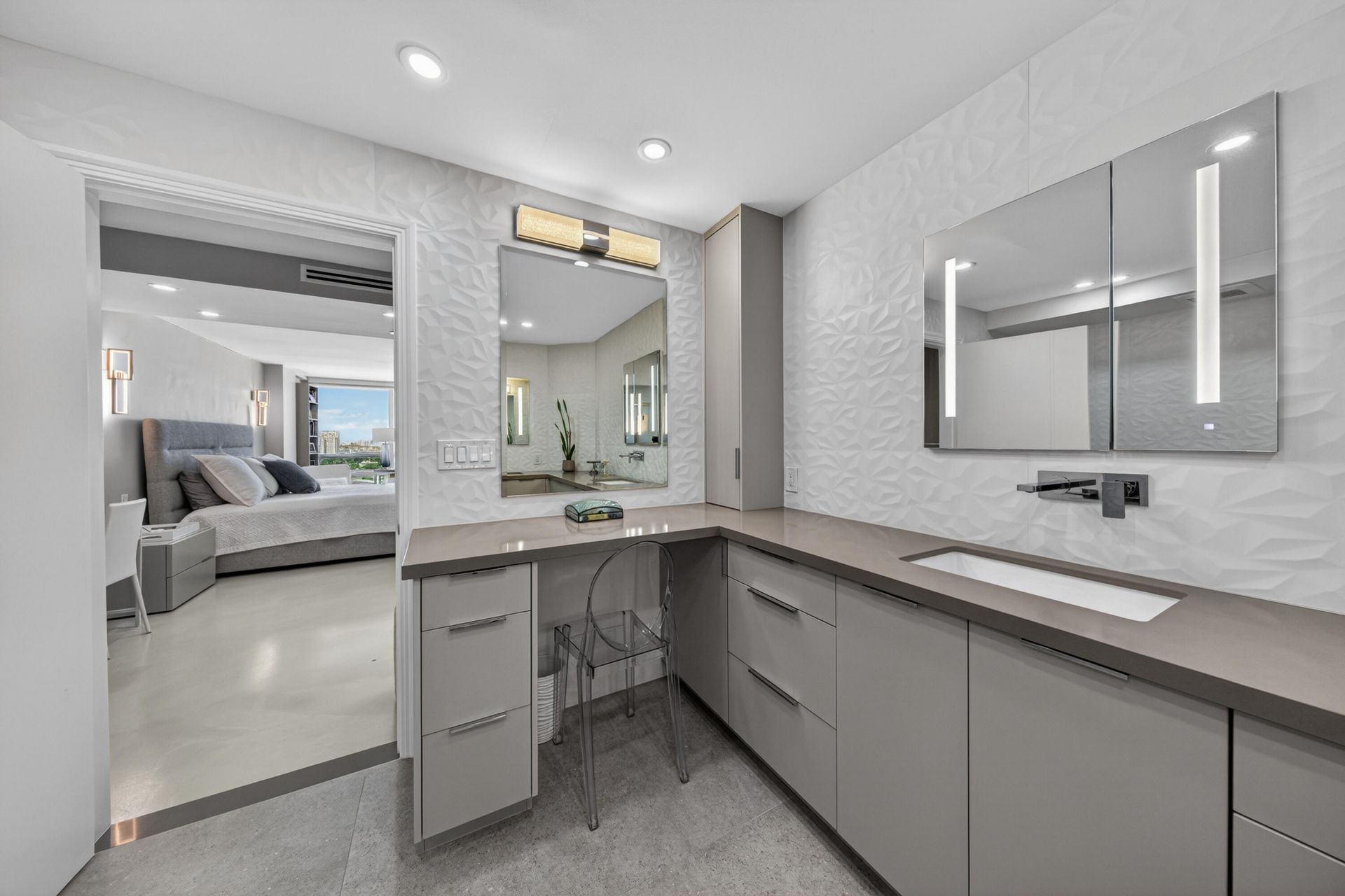 2100 S Ocean Lane, Unit 1712, Fort Lauderdale, FL 33316 Photo