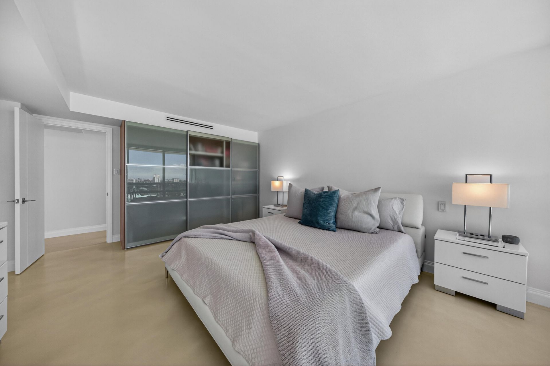 2100 S Ocean Lane, Unit 1712, Fort Lauderdale, FL 33316 Photo