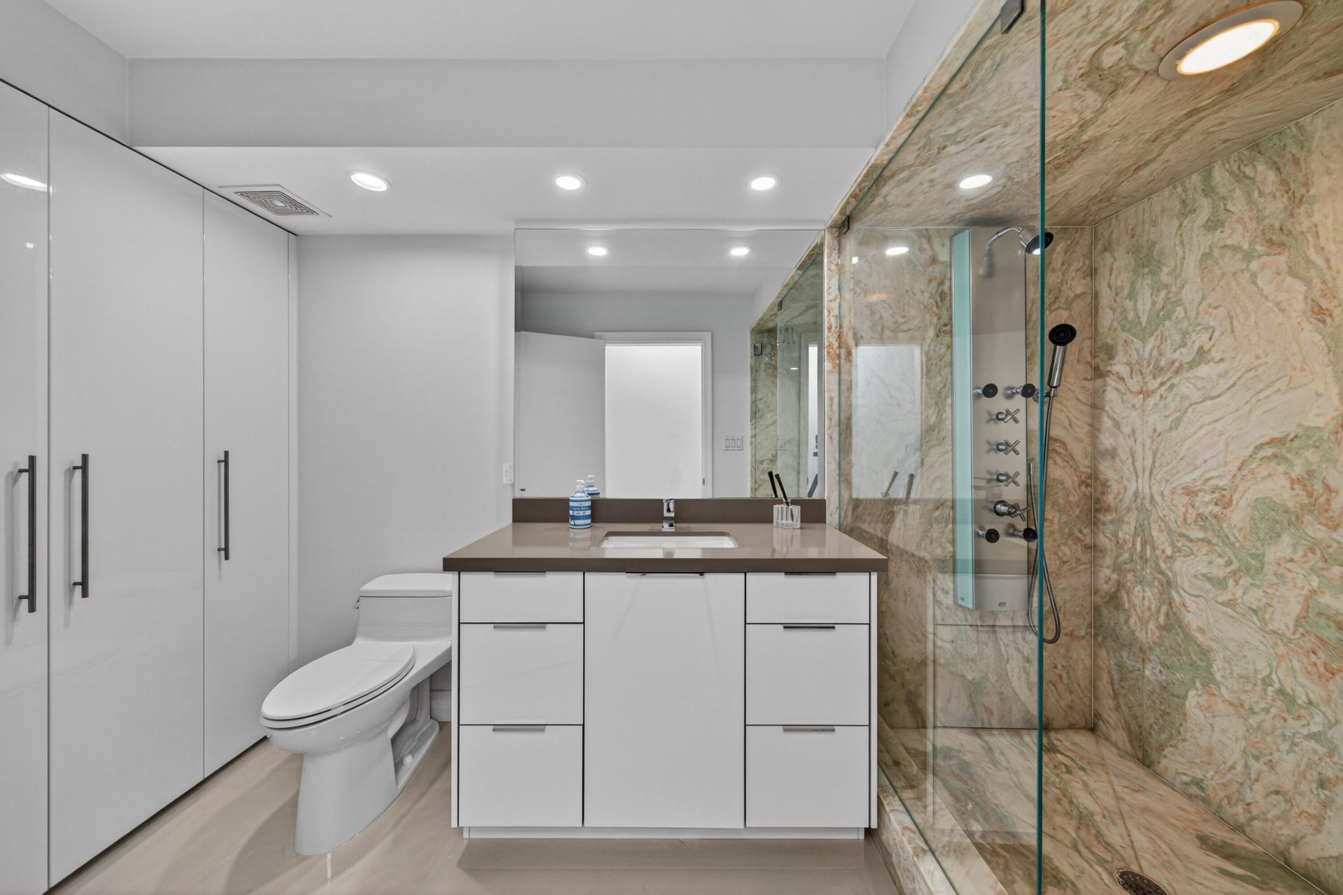 2100 S Ocean Lane, Unit 1712, Fort Lauderdale, FL 33316 Photo