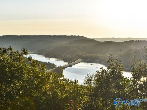 157 Edmonds Drive N, Grant, AL 35747