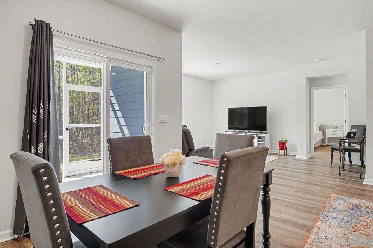 8093 Bear Claw Way Photo 10