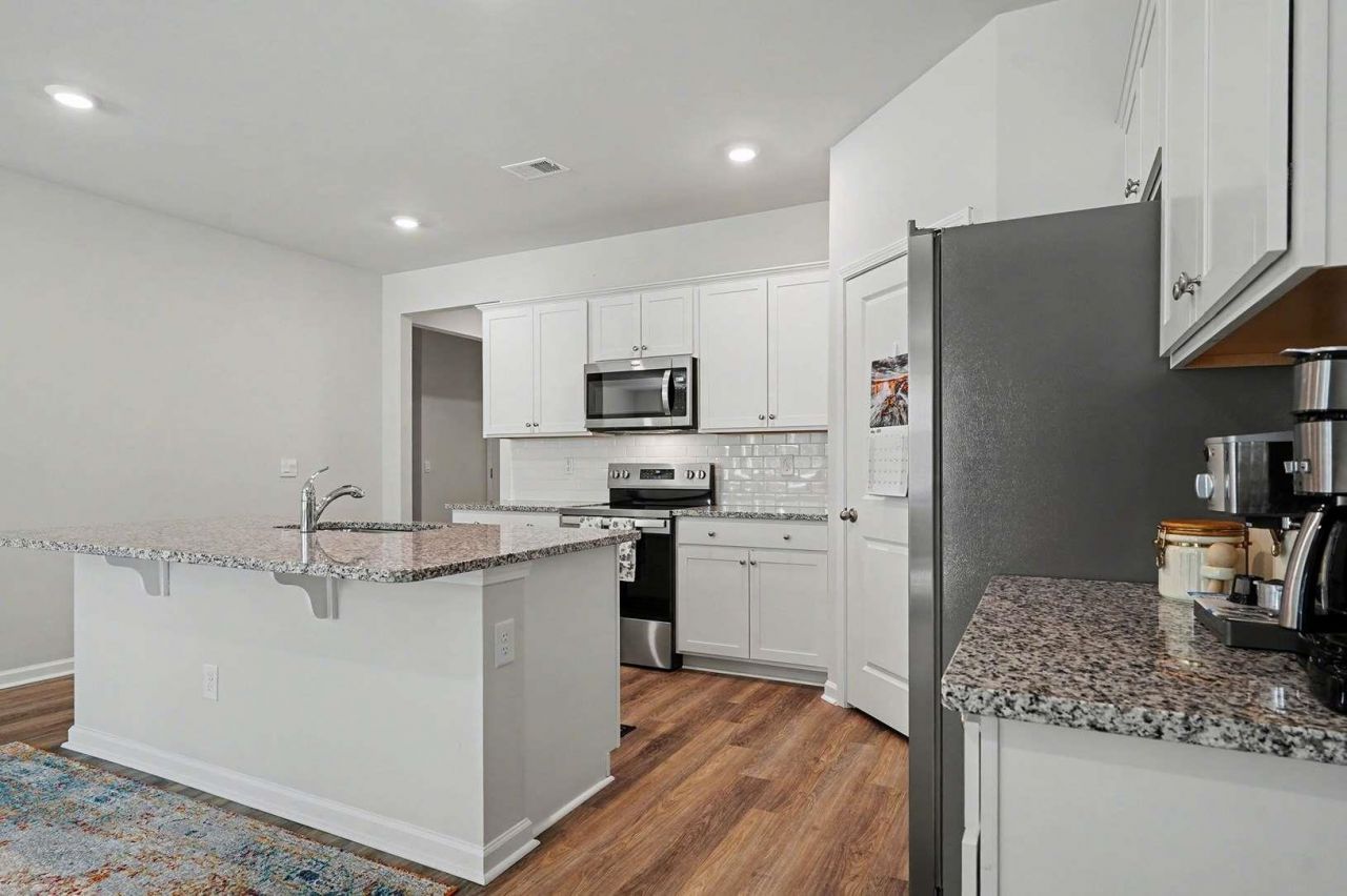 8093 Bear Claw Way Photo 7