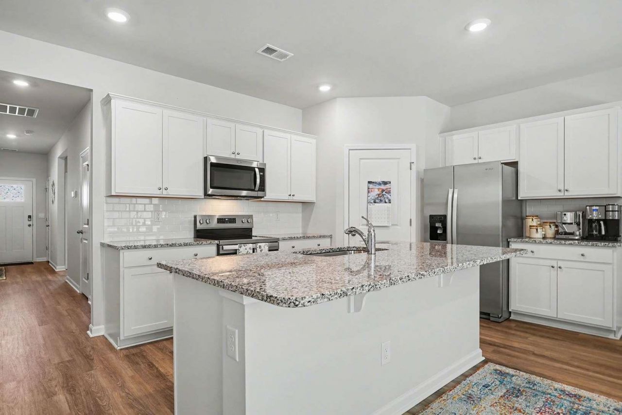 8093 Bear Claw Way Photo 8