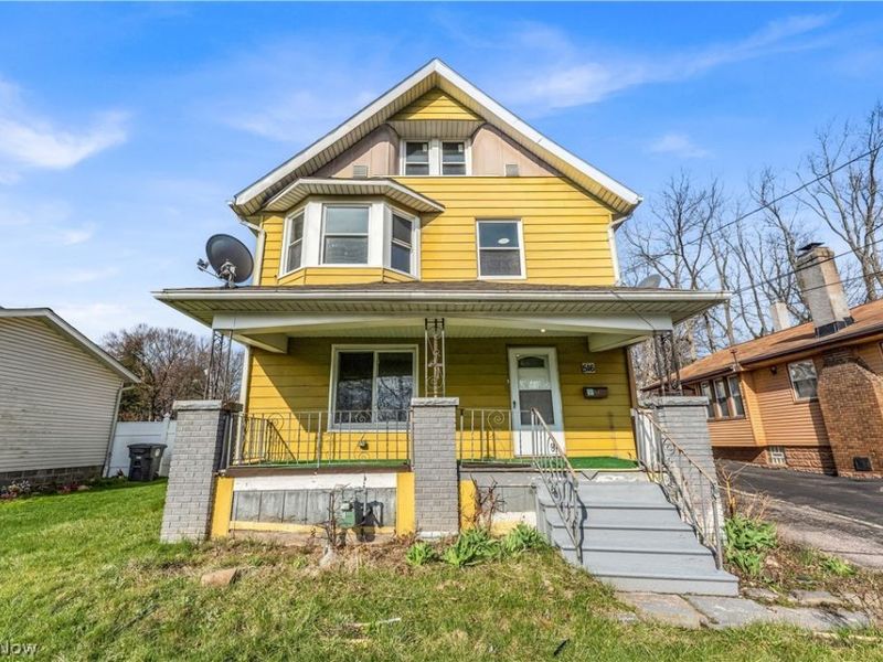 516 Whitney Avenue, Akron, OH 44306 Photo 1