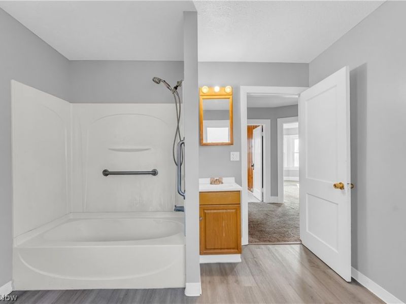 516 Whitney Avenue, Akron, OH 44306 Photo 26