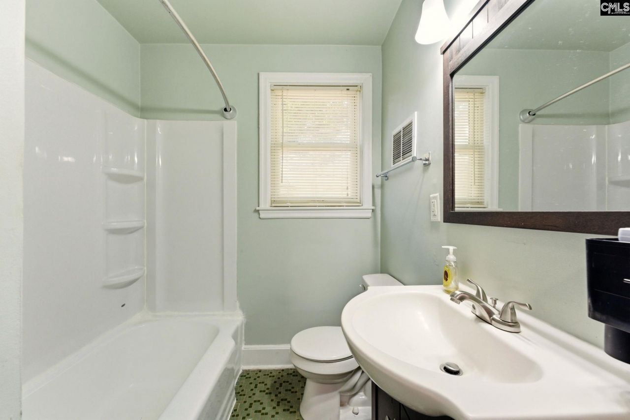 1708 Northland Drive  Photo 16