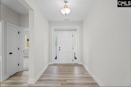 512 Frosty Lane photo 4