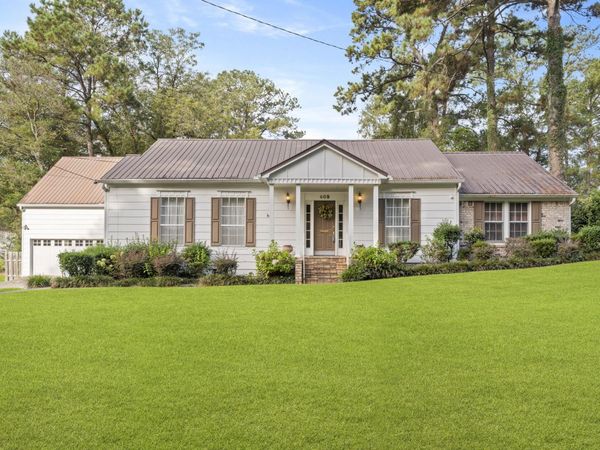 609 Dabbs St., Hattiesburg, MS 39401