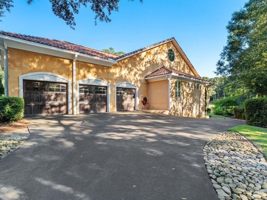 Property Image 123