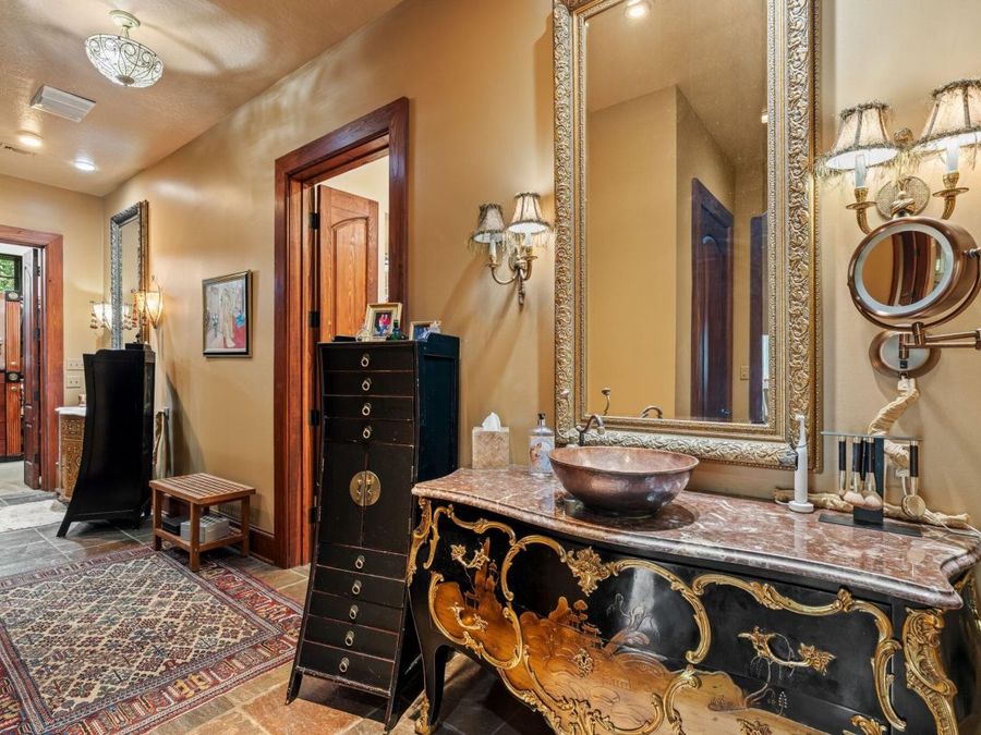 Property Image 78