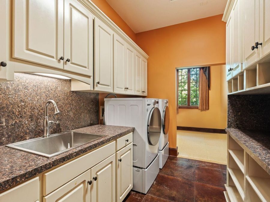 Property Image 88