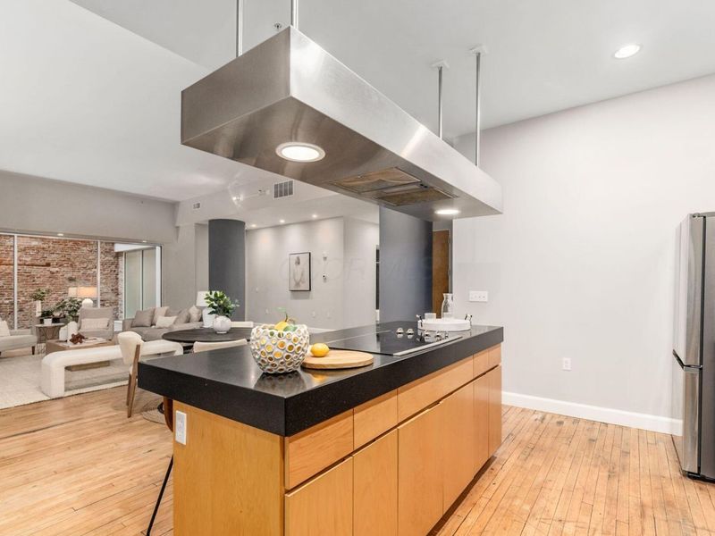 106 N High Street, Unit 302, Columbus, OH 43215 Photo 15