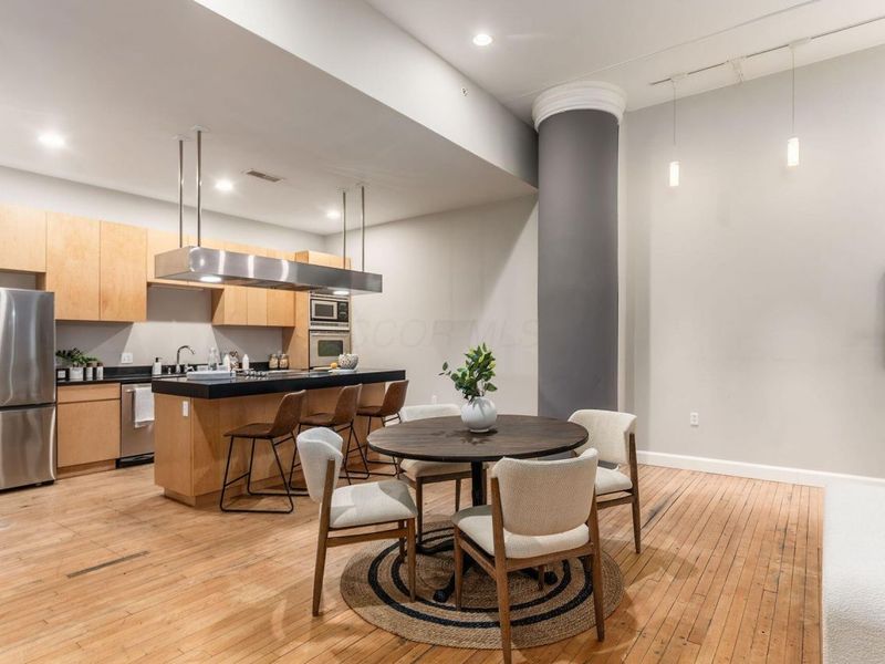 106 N High Street, Unit 302, Columbus, OH 43215 Photo 9