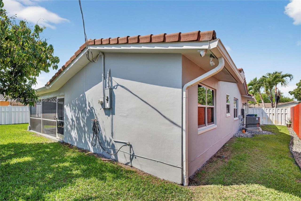 3851 NW 78th Ln , Coral Springs, FL 33065 Photo