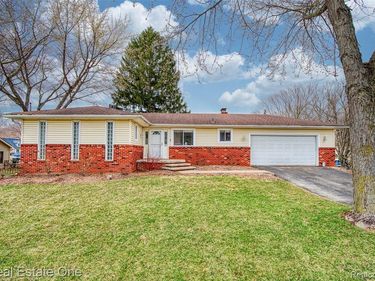 10846 Colony Road, Putnam Twp, MI 48169