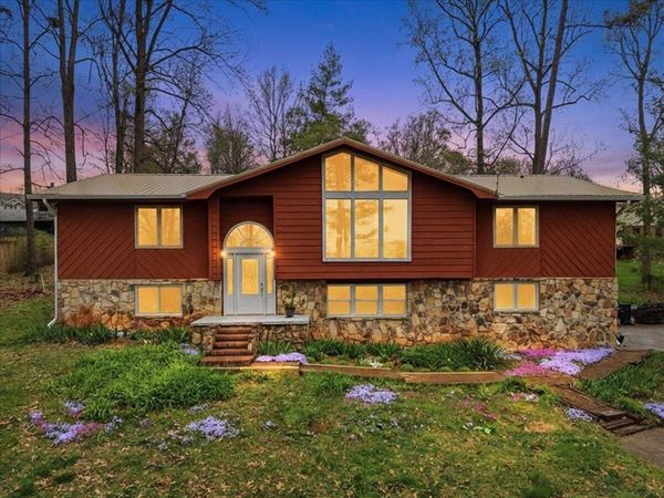 1090 Panther Creek Road, Morristown, TN 37814