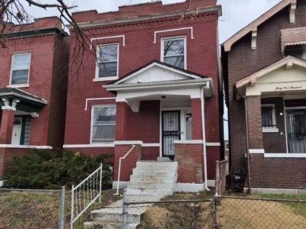 4502 Adelaide Avenue , St Louis, MO 63115