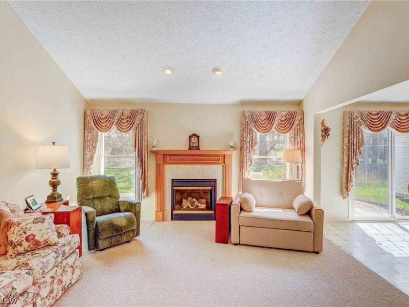 6041 Creekside Drive, Parma Heights, OH 44130 Photo 13