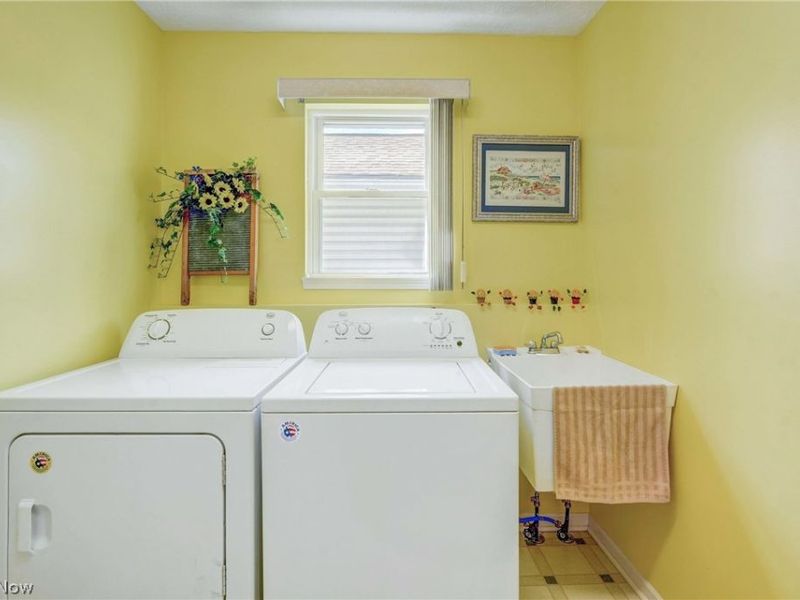 6041 Creekside Drive, Parma Heights, OH 44130 Photo 21