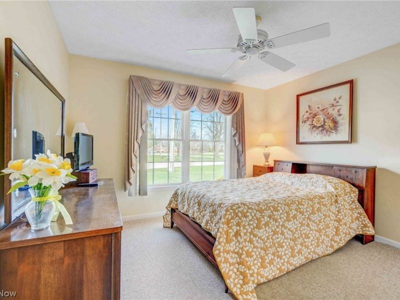 6041 Creekside Drive, Parma Heights, OH 44130 Photo 23