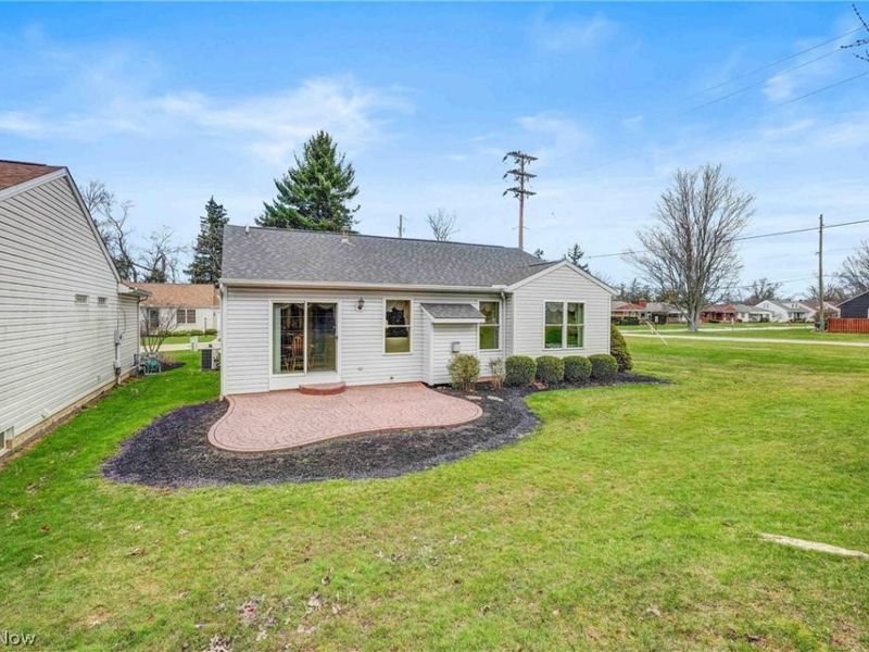 6041 Creekside Drive, Parma Heights, OH 44130 Photo 6