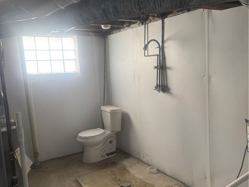 942 E 130th Street, Cleveland, OH 44108 Photo 19