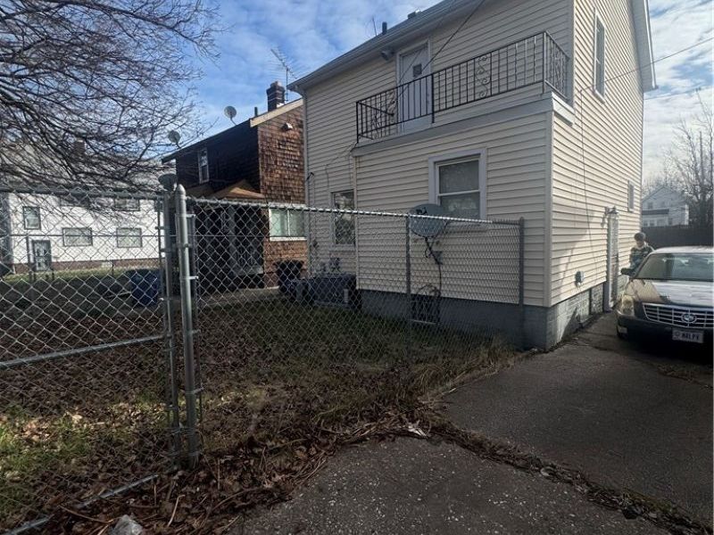 942 E 130th Street, Cleveland, OH 44108 Photo 2