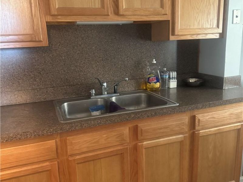 942 E 130th Street, Cleveland, OH 44108 Photo 4