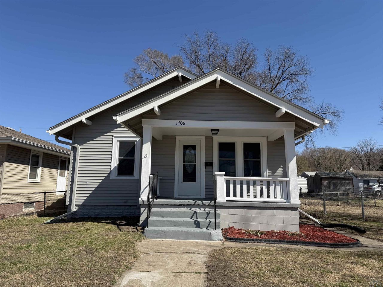 1706 Irene St, Sioux City, IA 51105 Main Photo