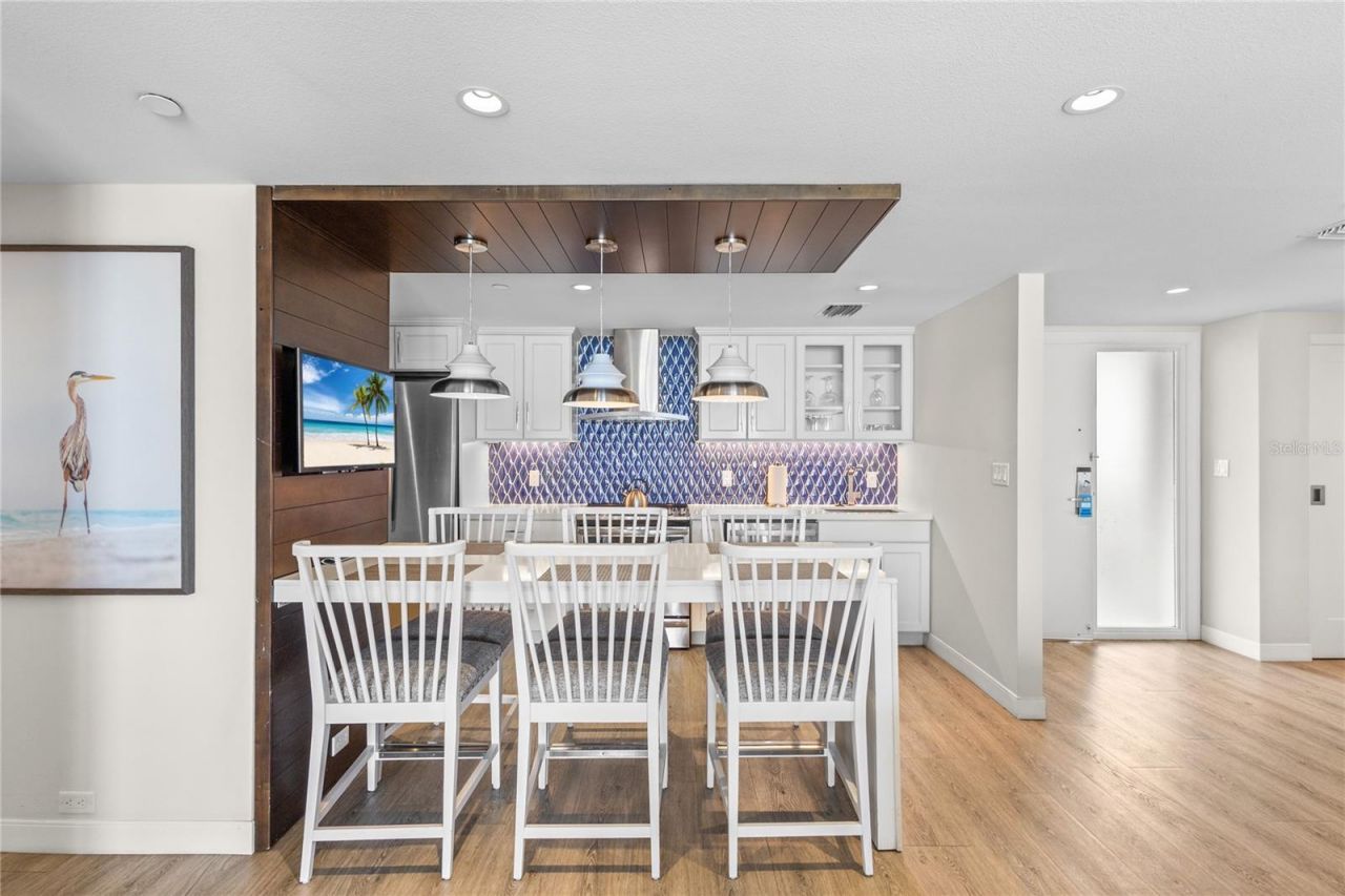 230 Sands Point Road, Unit 3703, Longboat Key, FL 34228 Photo