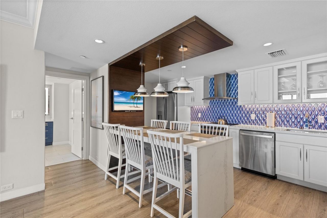 230 Sands Point Road, Unit 3703, Longboat Key, FL 34228 Photo