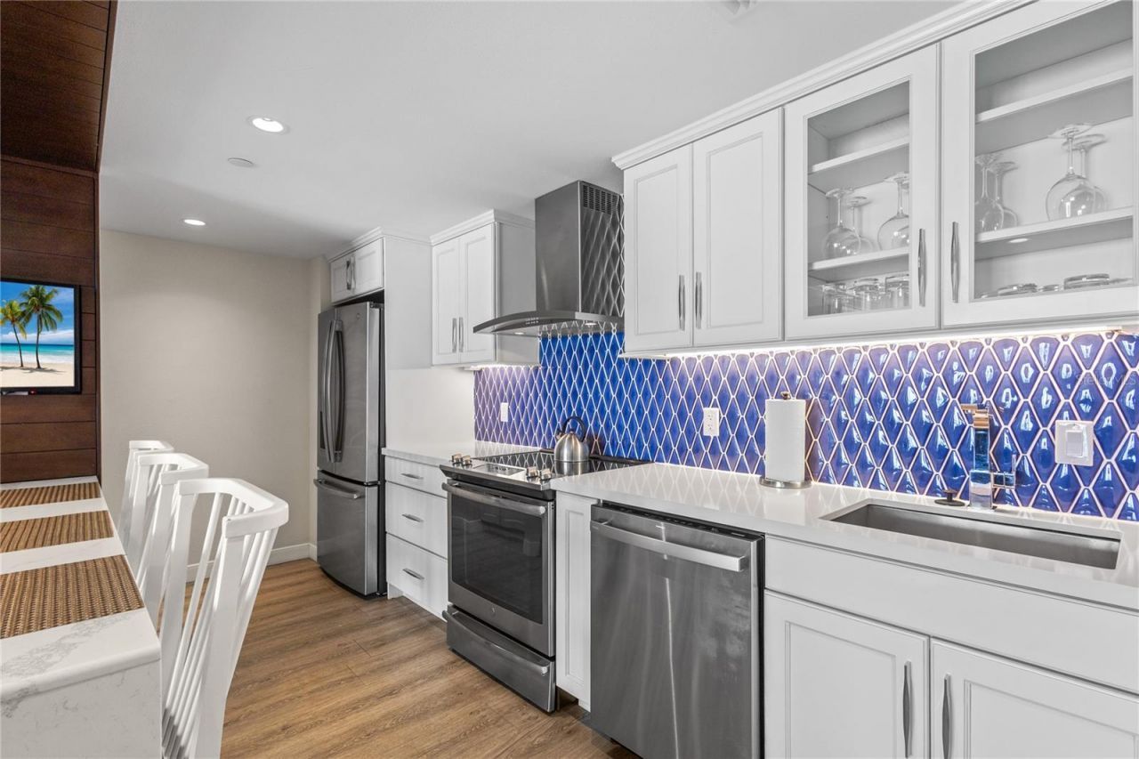 230 Sands Point Road, Unit 3703, Longboat Key, FL 34228 Photo