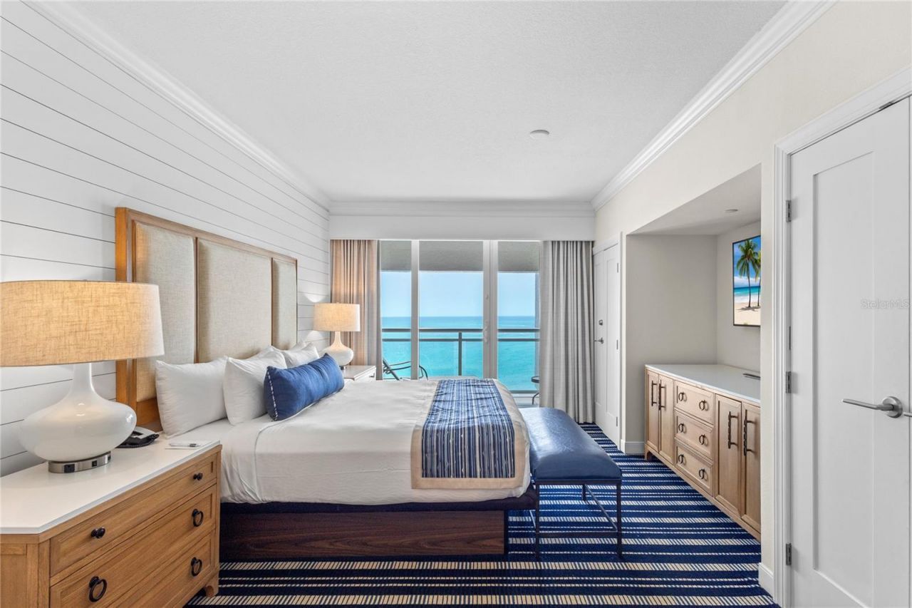 230 Sands Point Road, Unit 3703, Longboat Key, FL 34228 Photo