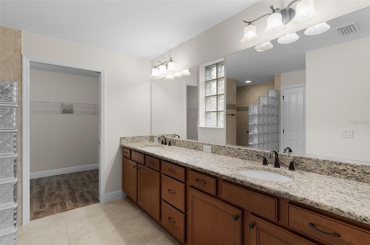 2028 Glenarden Path, The Villages, FL 32163 Photo