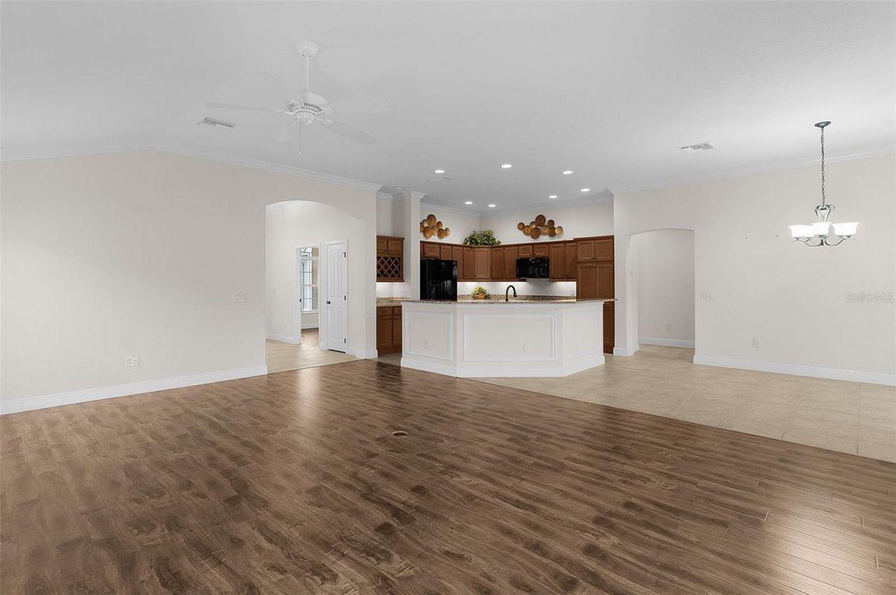 2028 Glenarden Path, The Villages, FL 32163 Photo