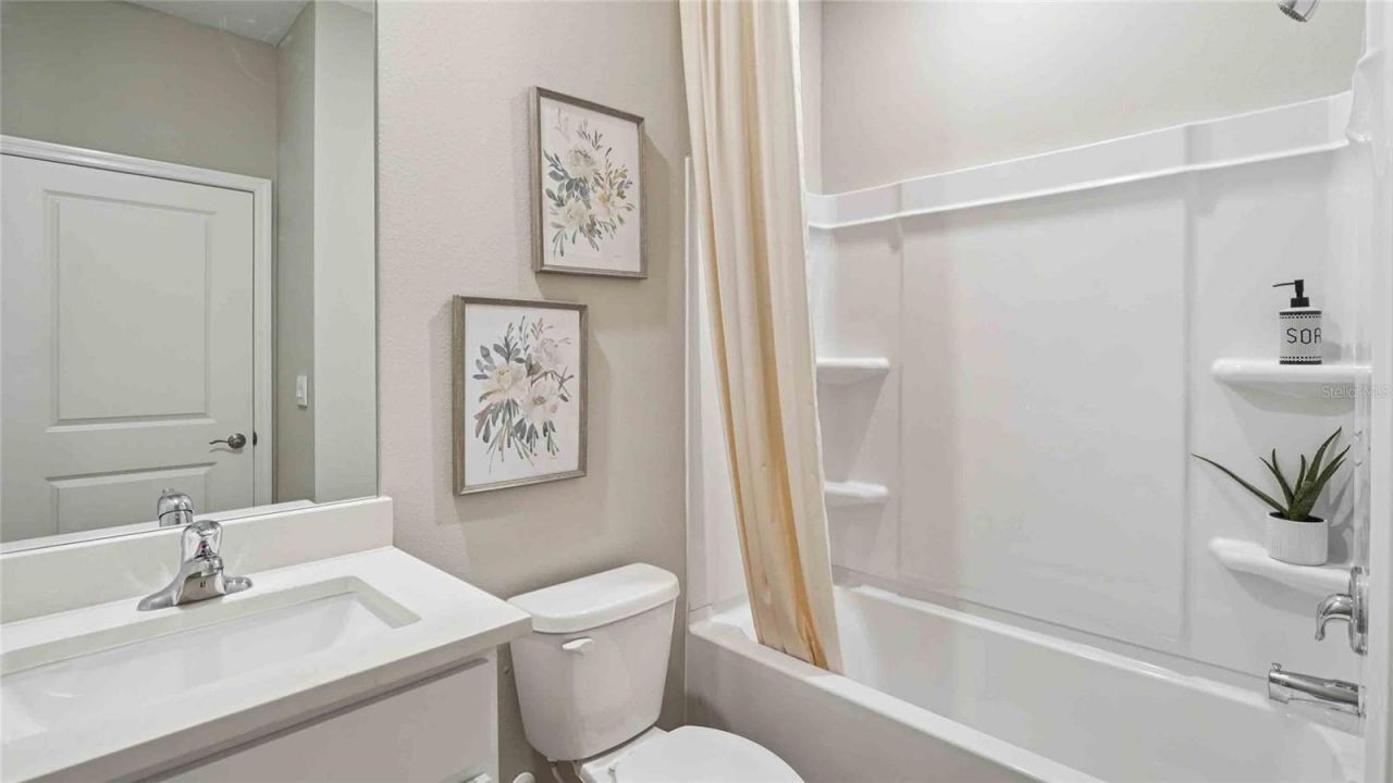 24267 NW 13th Boulevard , Newberry, FL 32669 Photo