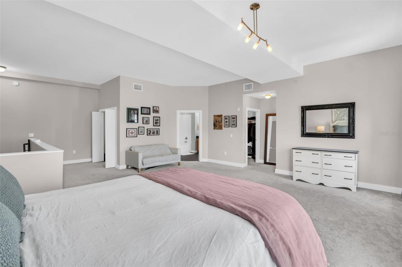 1010 Central Avenue, Unit 417, Saint Petersburg, FL 33705 Photo