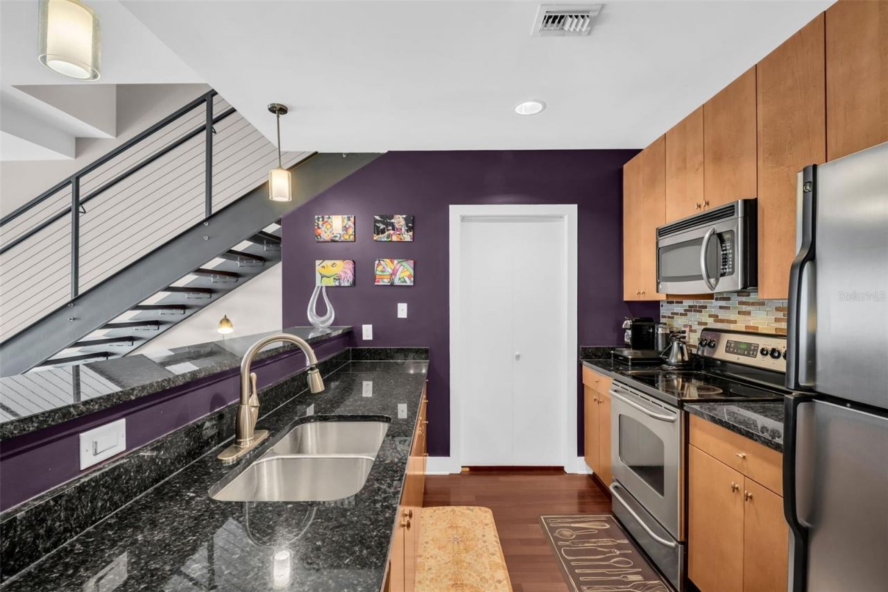 1010 Central Avenue, Unit 417, Saint Petersburg, FL 33705 Photo