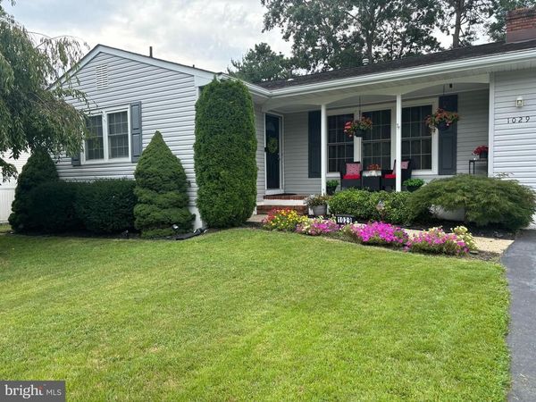 1029 BEACH LANE , MANAHAWKIN, NJ 08050