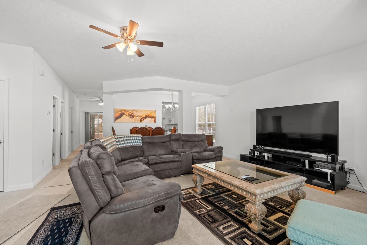 309 Meadowside Dr. Photo 10