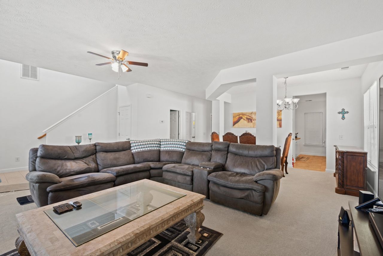 309 Meadowside Dr. Photo 11