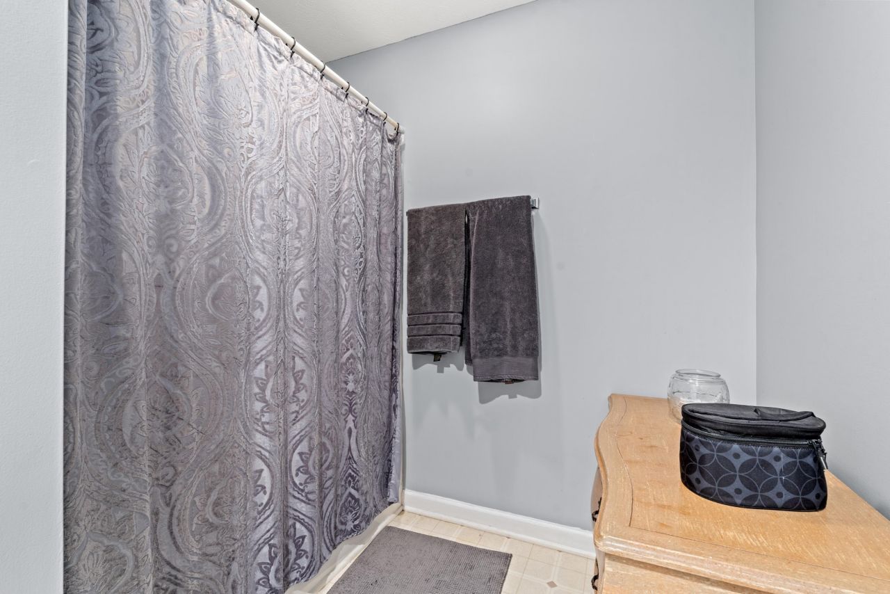 309 Meadowside Dr. Photo 27