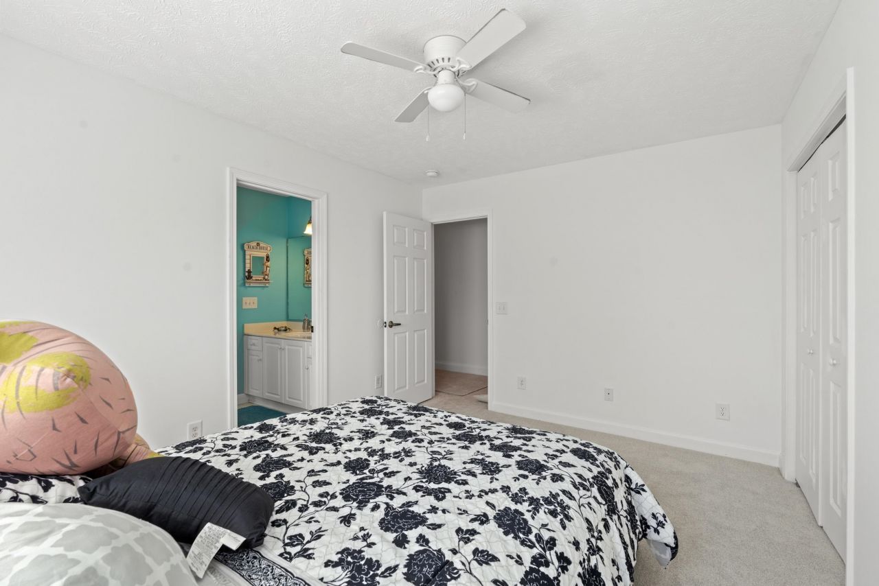 309 Meadowside Dr. Photo 31