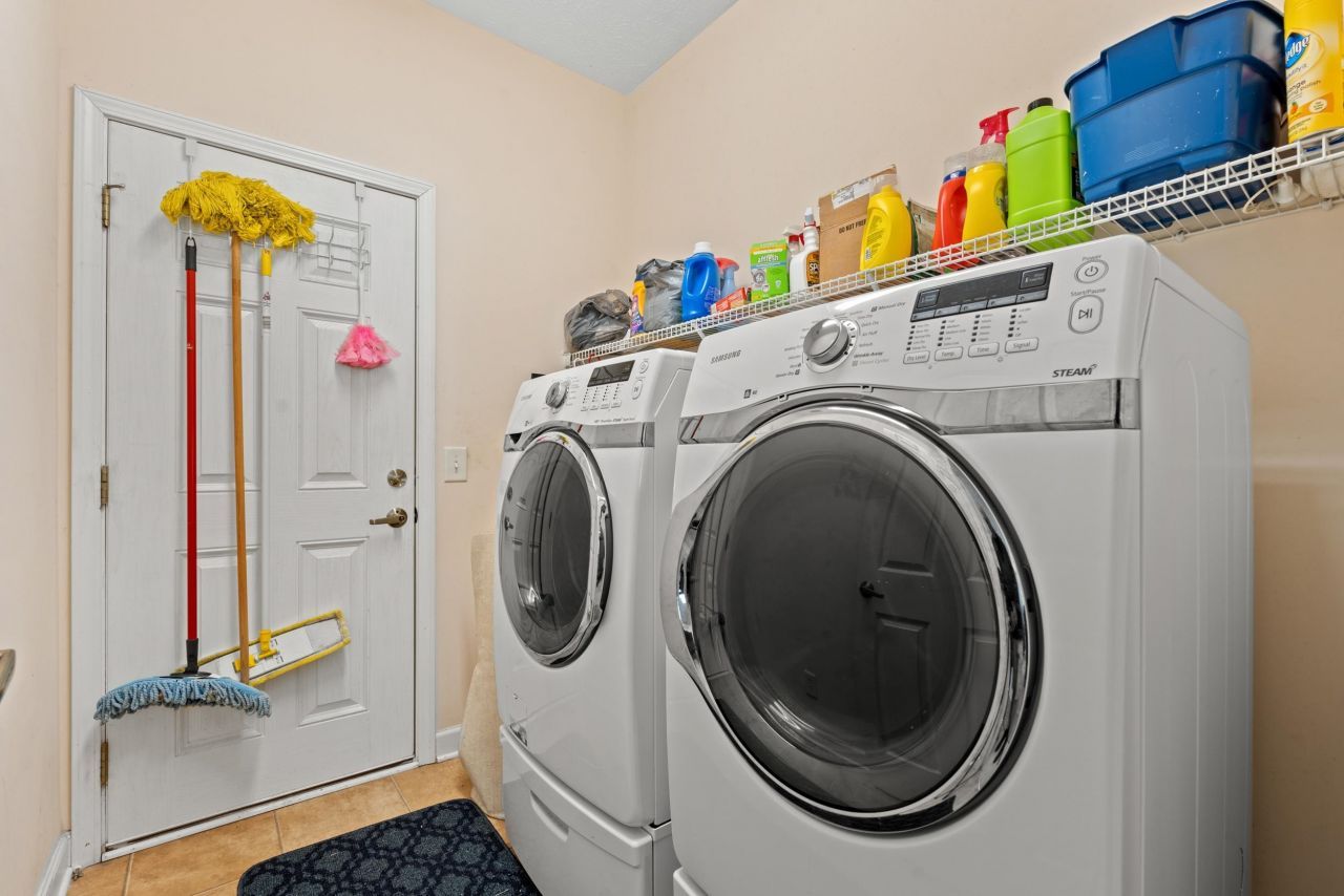 309 Meadowside Dr. Photo 8