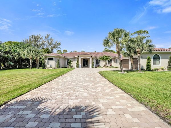 5805 NW 65th Terrace, Parkland, FL 33067