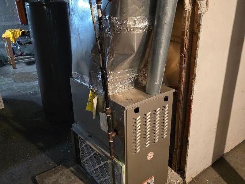 12718 Holborn Avenue, Cleveland, OH 44105 Photo 7