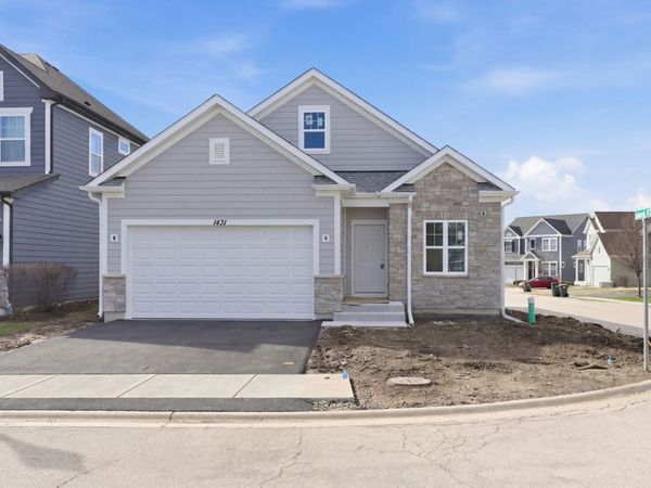 1431 Somerset Place , Barrington, IL 60010