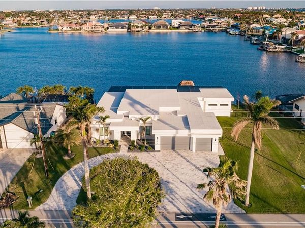 5419 Skyline BLVD, CAPE CORAL, FL 33914