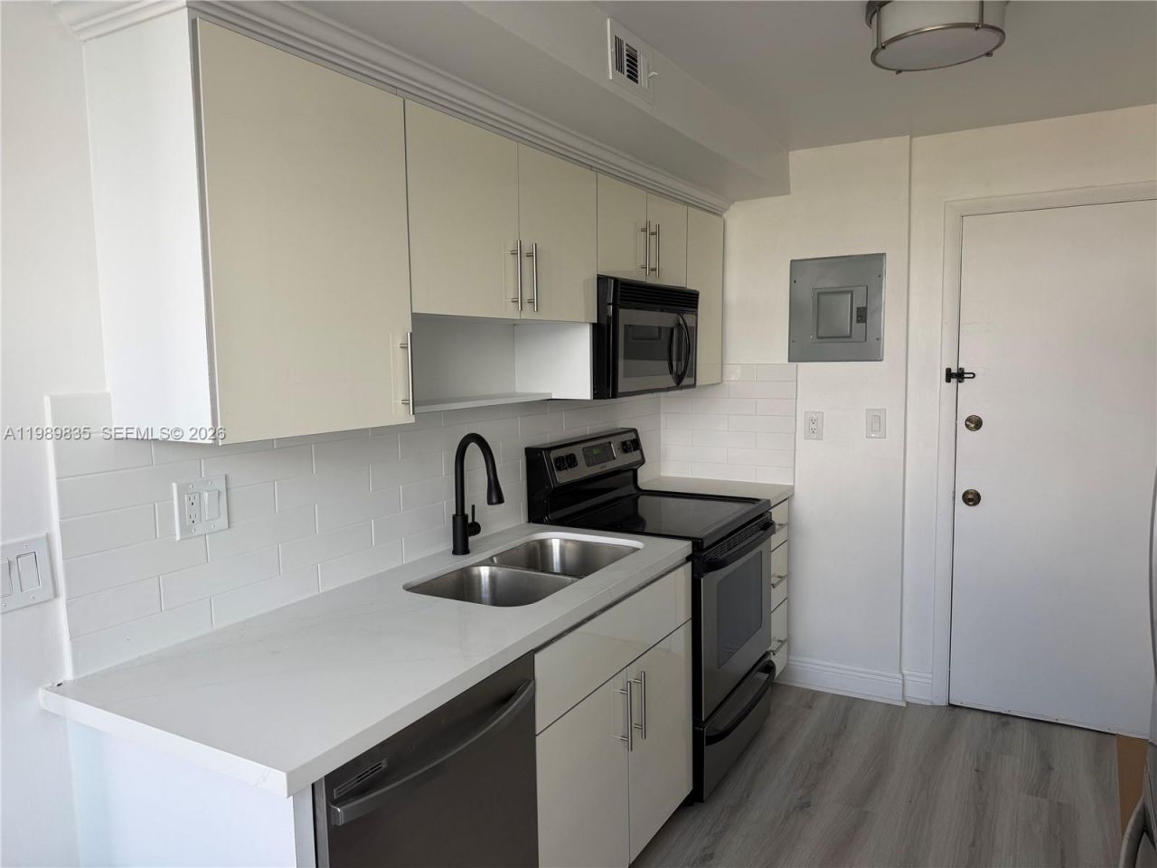 3161 S Ocean Dr , Unit 1201, Hallandale Beach, FL 33009 Photo