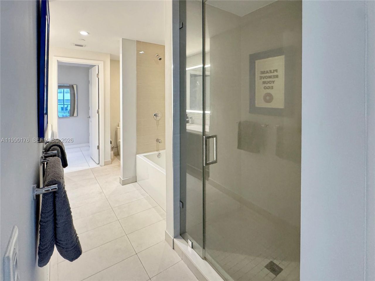 851 NE 1st Ave , Unit 302, Miami, FL 33132 Photo